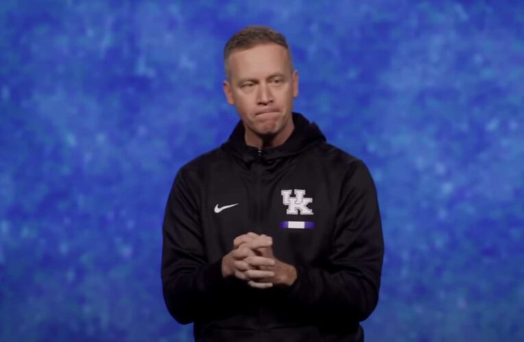 Morning Rundown: Another Megachurch Pastor Steps Down for Unbelievable Reason